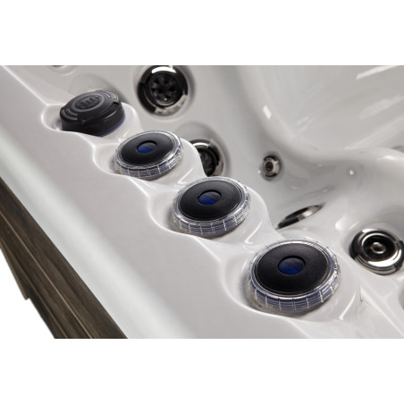 Wanna ogrodowa Jacuzzi z hydromasażem dla 5 osób LavaSpa 220x220cm 60 dysz 3 pompy system Balboa biała perła obudowa szara