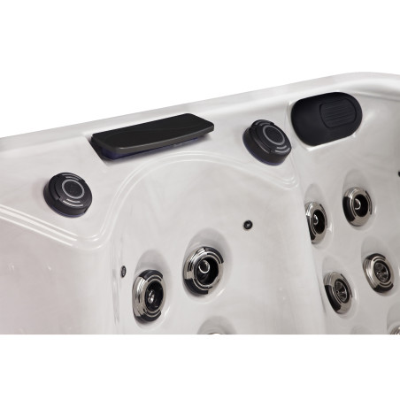 Wanna ogrodowa Jacuzzi z hydromasażem dla 6 osób LavaSpa 230x230cm 65 dysz 4 pompy system Balboa biały marmur obudowa czarna