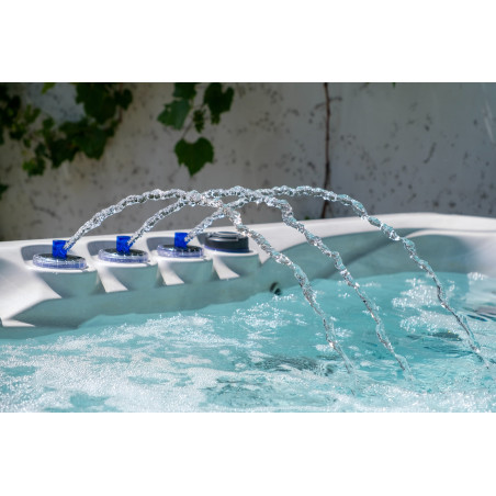 Wanna ogrodowa Jacuzzi z hydromasażem dla 6 osób LavaSpa 230x230cm 65 dysz 4 pompy system Balboa biały marmur obudowa szara