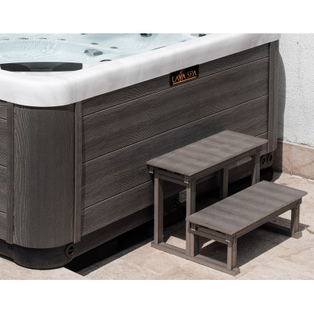 Schody do SPA ogrodowego Jacuzzi wanny z hydromasażem
